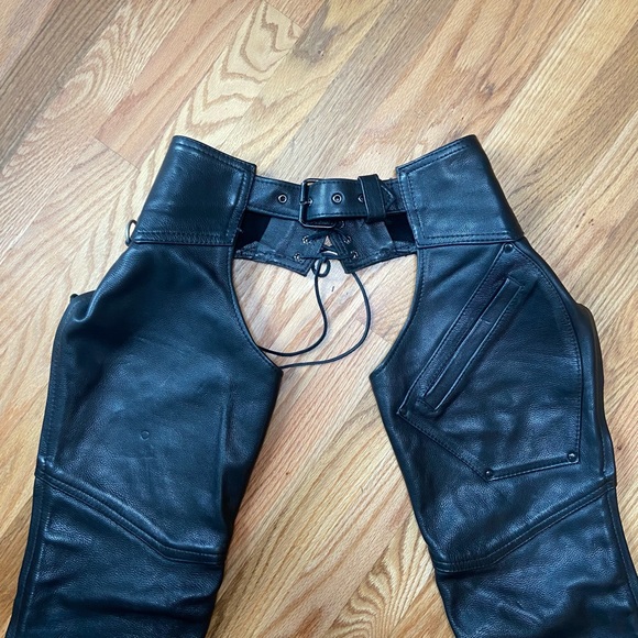 Classic Leather Chaps - Picture 2 of 5